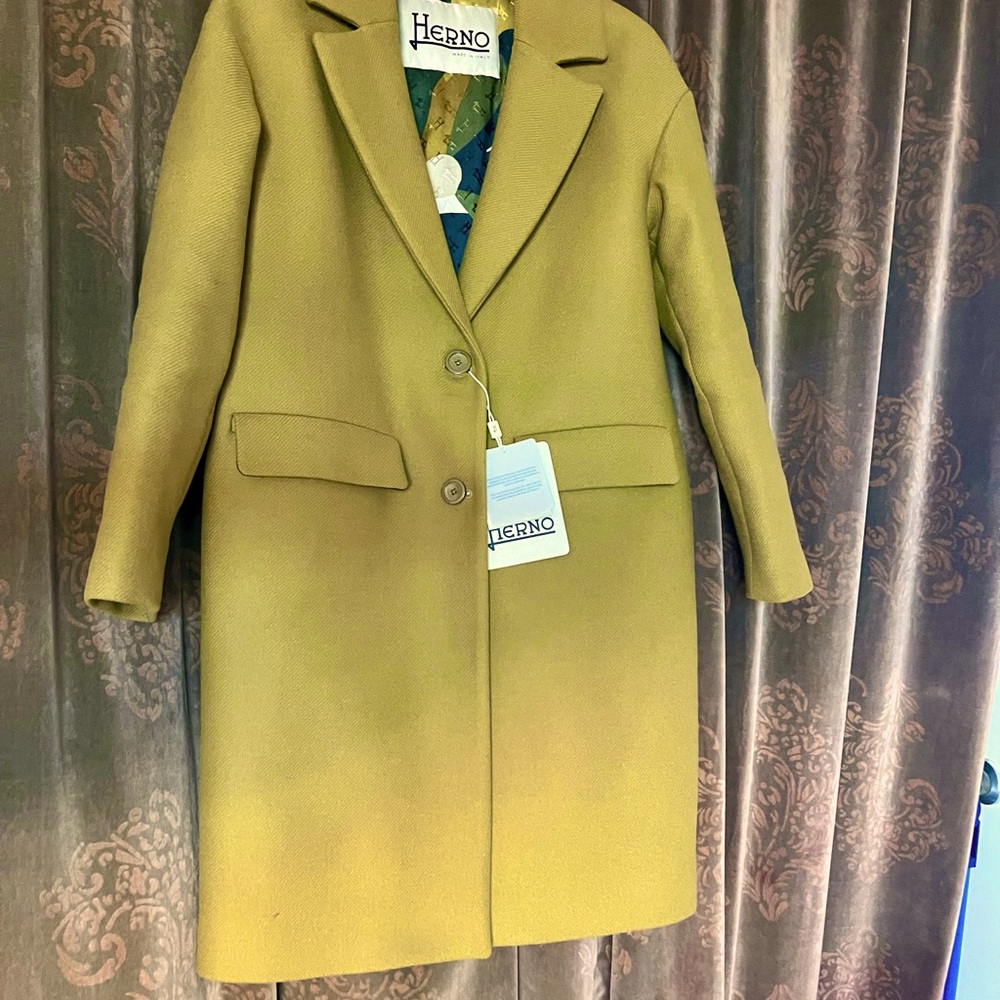 NWT HERNO WOOL COAT IN OLIVE COLOR, SIZE 40 IT (4 US)